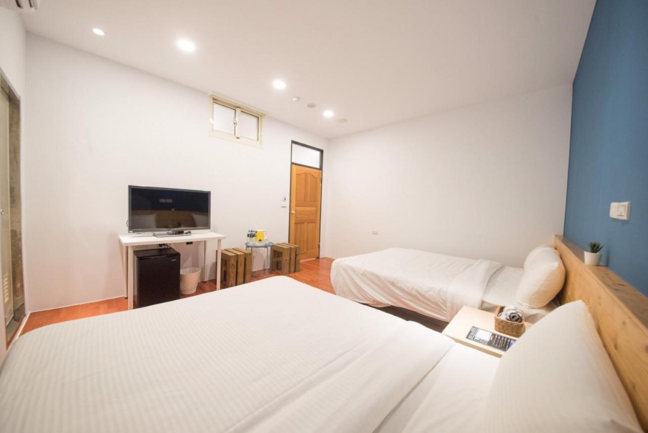 Deer Traveler Hostel Yuchi Esterno foto